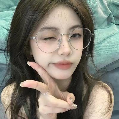 查理咬我手指